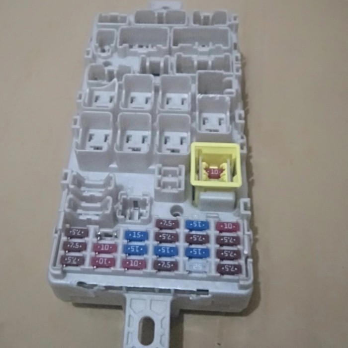 box sekring fuse box cabin Mitsubishi xpander all new PAJERO original