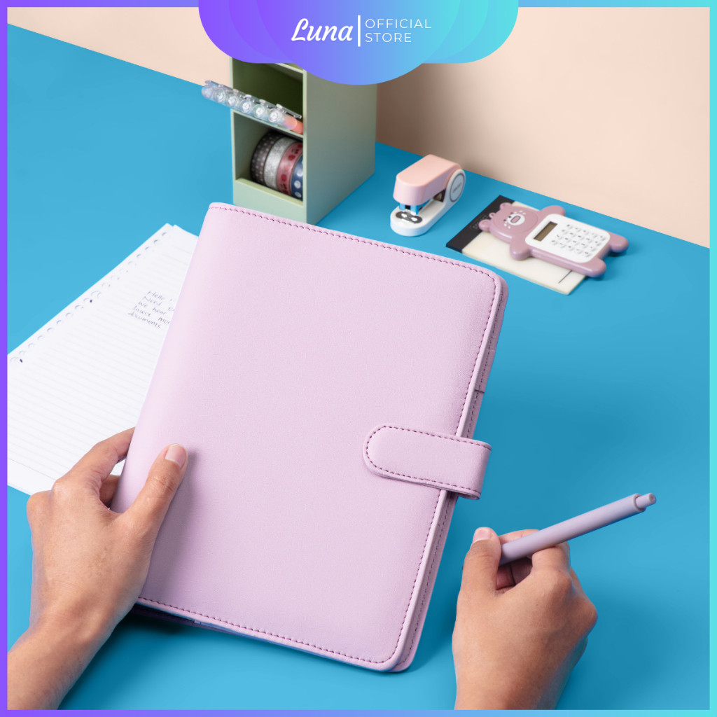 

Binder B5 26 Ring Polos Warna Ungu Binder Berkualitas untuk Catatan Kuliah