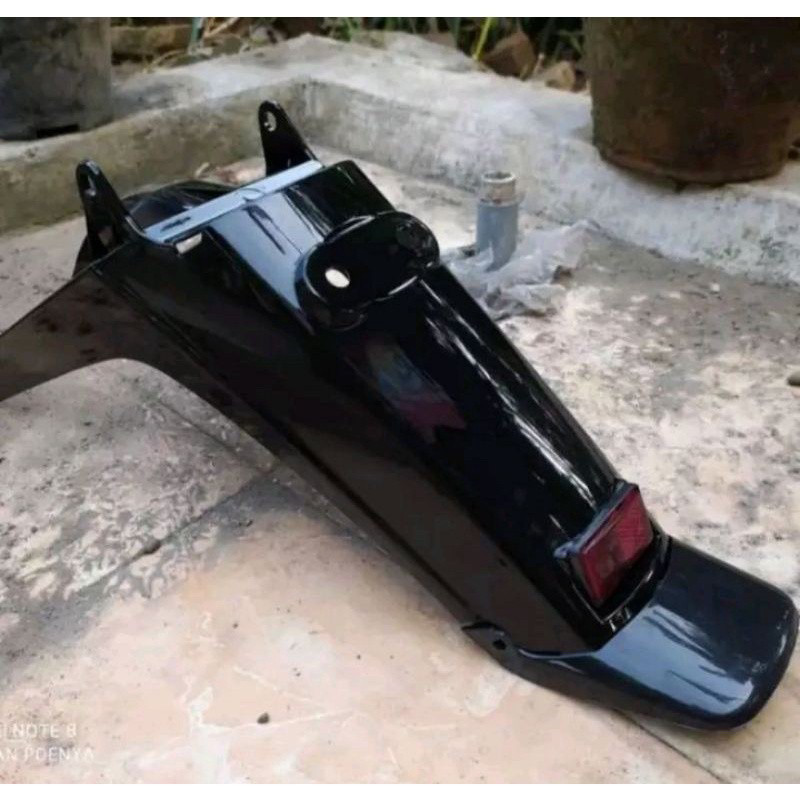SPAKBOR SLEBOR BELAKANG HITAM SET KEPET MATA KUCING ASTREA HONDA GRAND LEGENDA MIRIP ORI