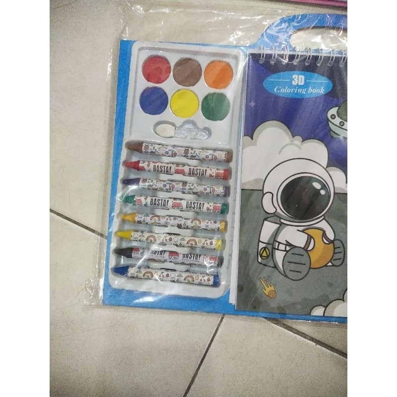 

Mewarnai set crayon