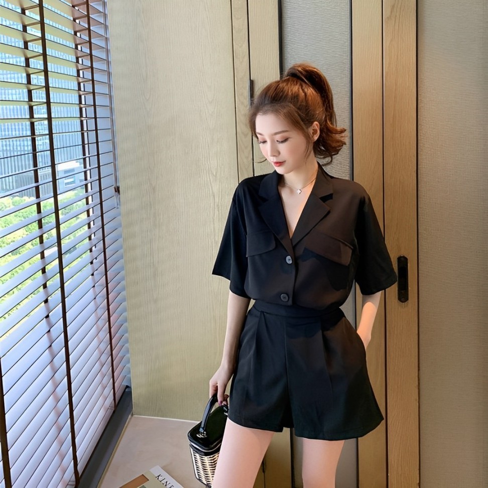 Miss Shop's - Set 2in1 Kemeja Lengan Pendek V-Neck Kancing Aktif Celana Pendek Pinggang Karet #4226