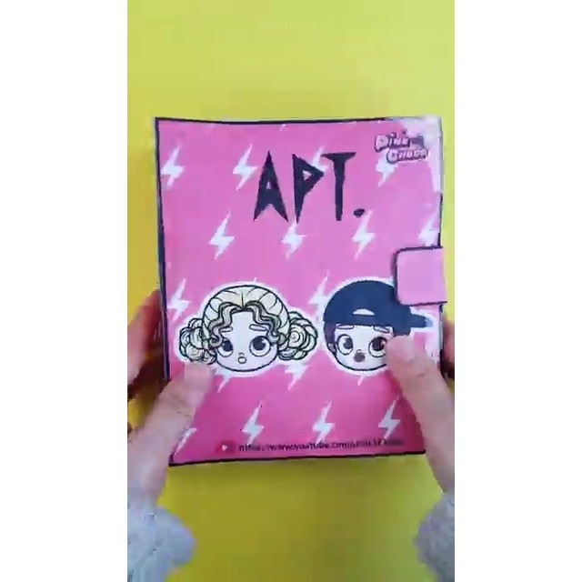 Apartemen Gamebook Rose Bruno Mars Quiet Book Mainan Kertas Bongkar Pasang