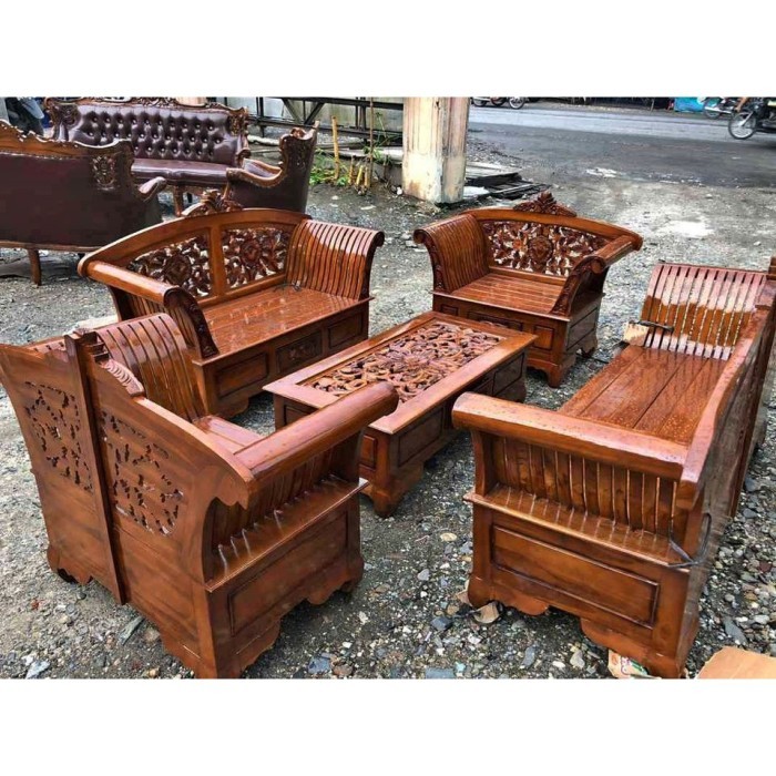 Kursi Tamu Kayu Jati Ukir Jepara/Kursi Ruang Tamu Mewah