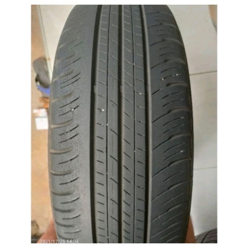Ban Mobil Copotan Merek Dunlop Ukuran 185 70 R14 Second Tubles