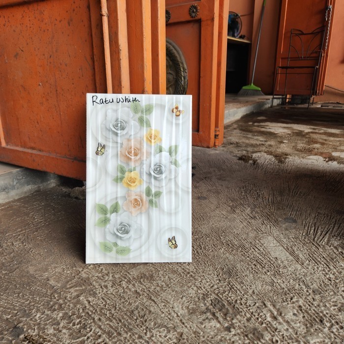 Ratu white 25x40 rosalia