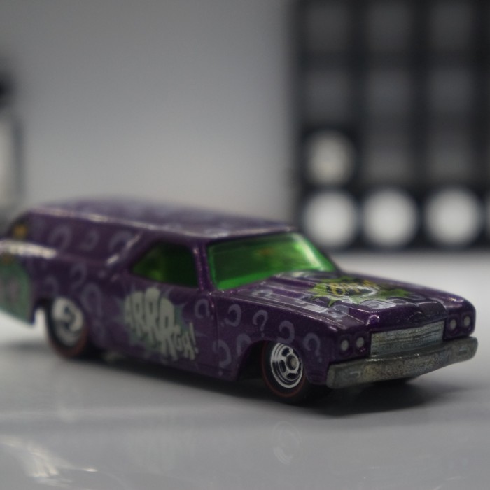 Hotwheels chevelle panel ungu batman base besi ban karet  -SK89