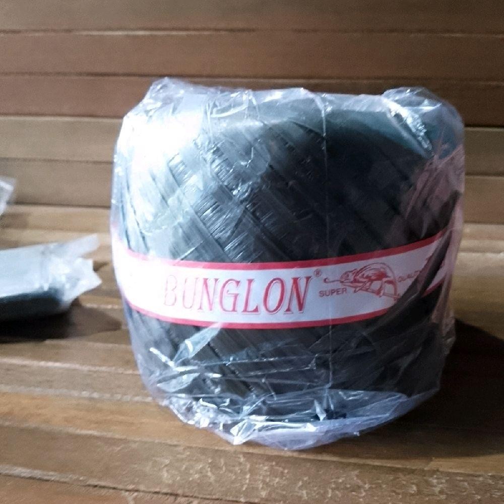 

Tali Rafia Gulungan Besar 900 gram anget