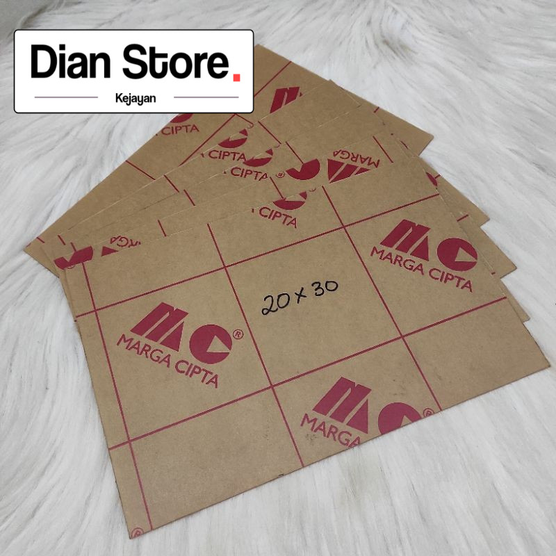 MIKA AKRILIK BENING LEMBARAN UKURAN PANJANG 30CM LEBAR 20CM TEBAL 2ML