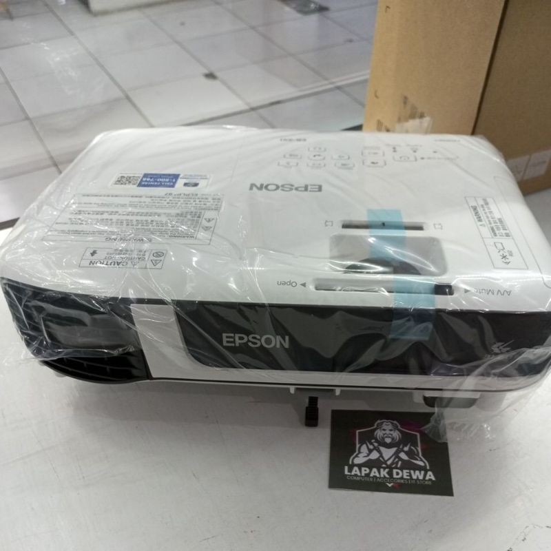 PROJECTOR EPSON EB-X51 EBX51 PROYEKTOR XGA 3800 Lumens 3LCD
