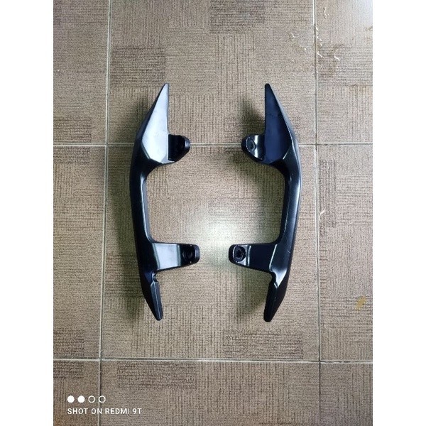 Behel Jok Pegangan Belakang Honda ADV 160 Original