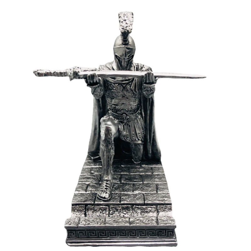 

Knight Pen and Phone Holder Executive Soldier Figurine Pencil Stand for Office Accessories Pen Stand Desk Organizer