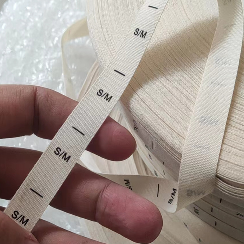 

Organic Cotton Size Label Custom 300pcs Print Cloth Sizing Labels 1.3 * 3 cm Natural cotton Clothing Label