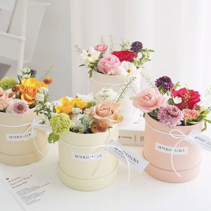 

Box Tabung/ Box Bulat Polos/ Box Bunga/ Bloom Box Bulat/ Flower Box Blooming Box Gift Box/Box Buket