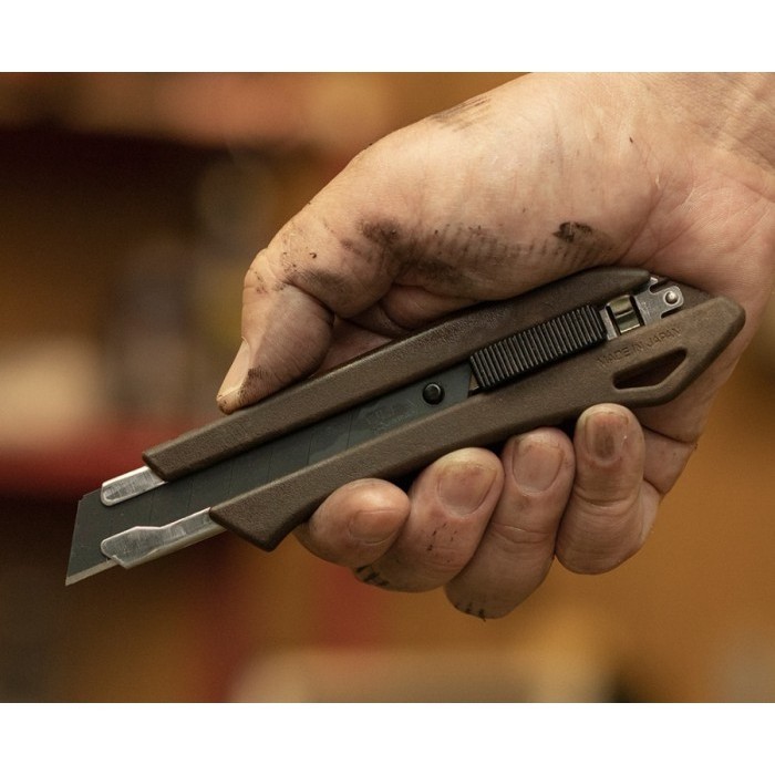 

OLFA WD-AL/BRN Pisau Cutter Pegangan Handle Kayu 18 mm Woody Knife Auto Lock