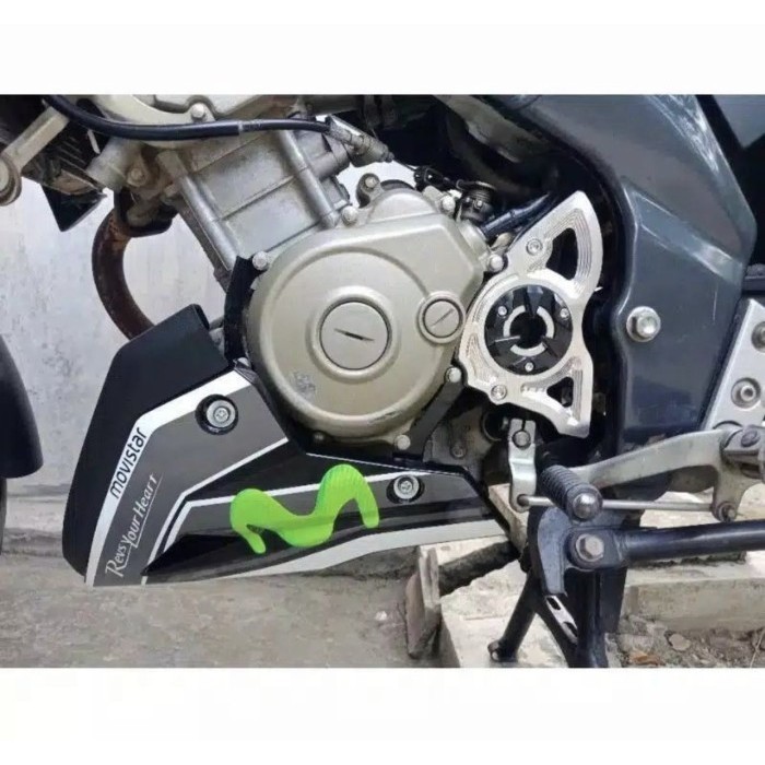 ORIGINAL cover tutup mesin engine yamaha vixion new old nva nvl nemo movistar - Putih