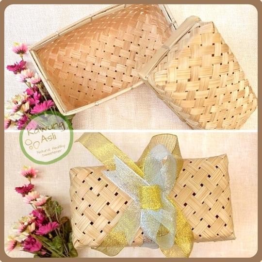 

Sokase Besek Kaki Persegi Pipiti Anyaman Bambu untuk Hampers Hantaran - Natural, 25x11x13
