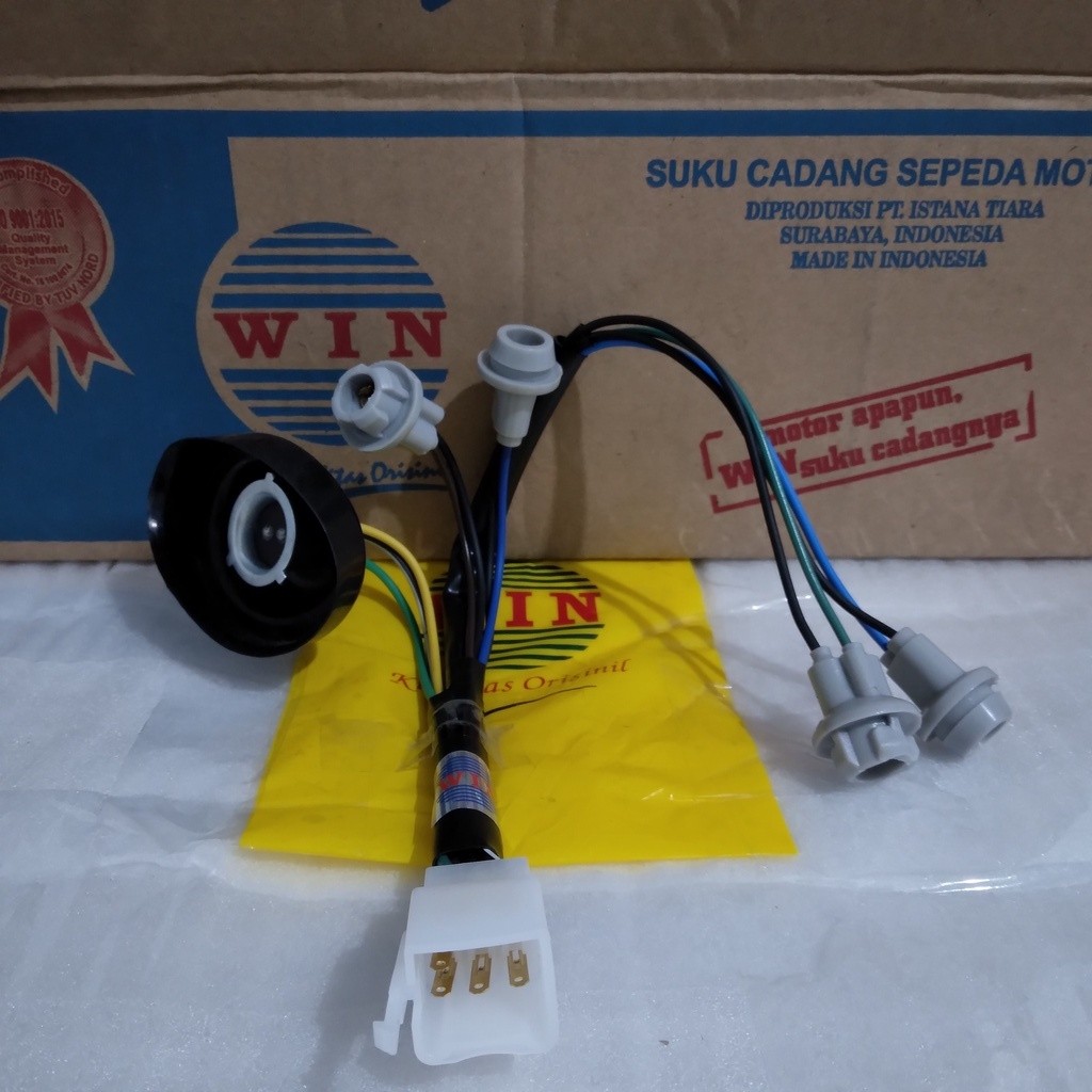 WIN PRODUCT - Fitting Lampu Mio 125 M3 2014 2015 2016 2017 2018 2019 WIN | cop fiting piting peteng 