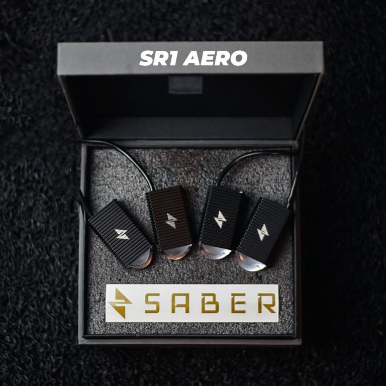 SABER SR1 AERO  MINIPROJIE LED PROJECTOR SLIMMEST MINI PROJECTOR MOBIL BERGARANSI