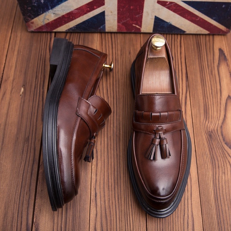 Sepatu Pria Tassel Loafer Formal Gaya Casual Old Money