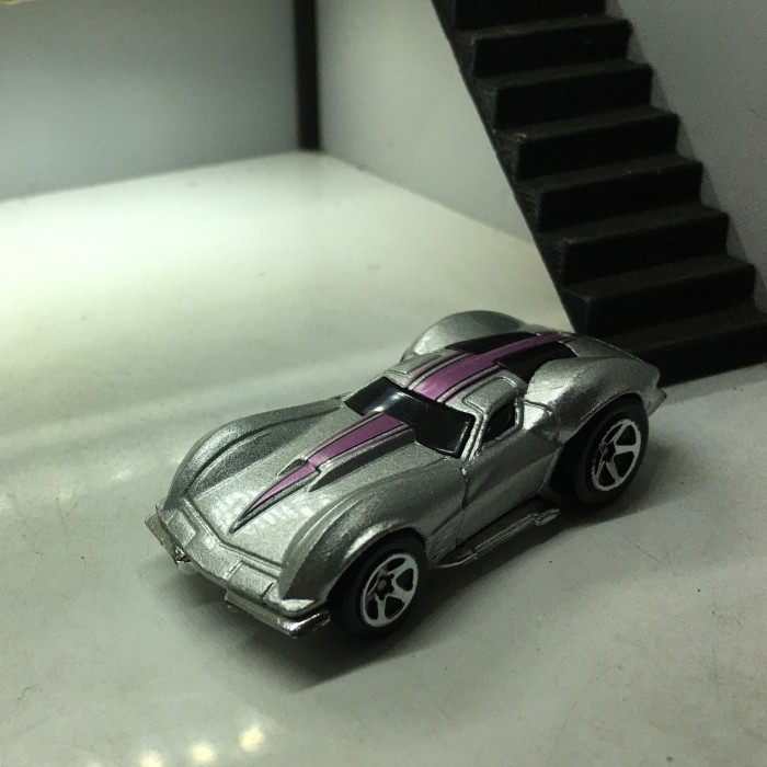 hotwheels 63 corvette -Sk89
