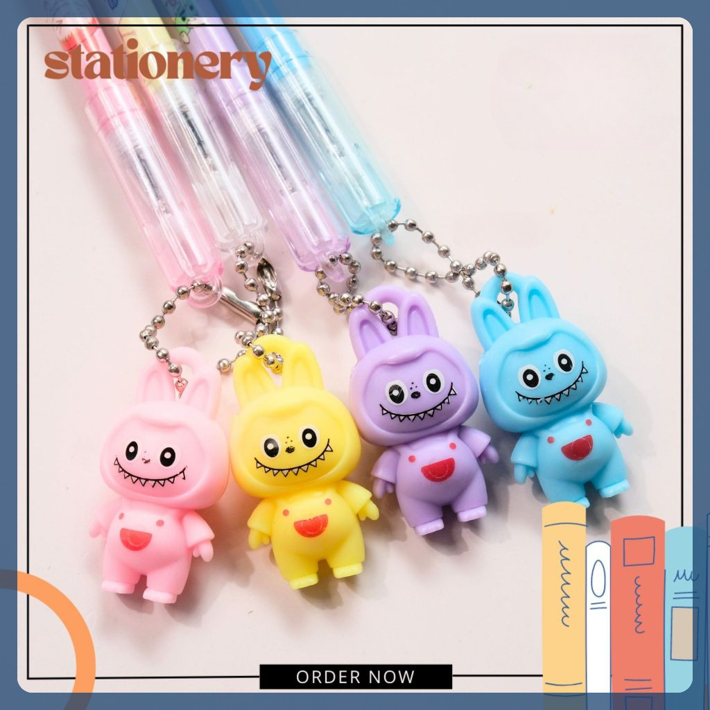 

MCC PULPEN GANTUNGAN BONEKA LABUBU PEN GEL 3D BONEKA LABUBU BOLPEN PENA GEL GANTUNG MINIATUR LABUBU TERMURAH