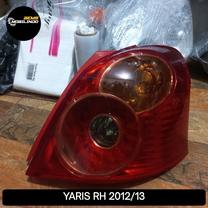 stoplamp lampu belakang yaris 2012 2013 kanan original
