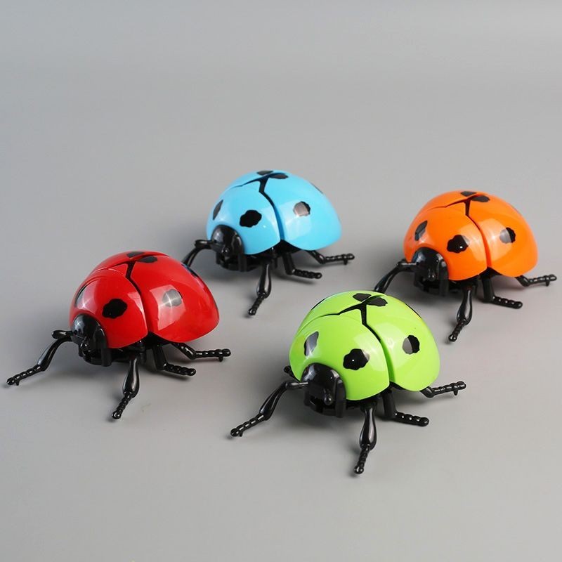 Ladybug Simulasi Anak-anak Kumbang Bayi Laki-laki Wind-Up Serangga Rangkak Mainan Akan Berjalan