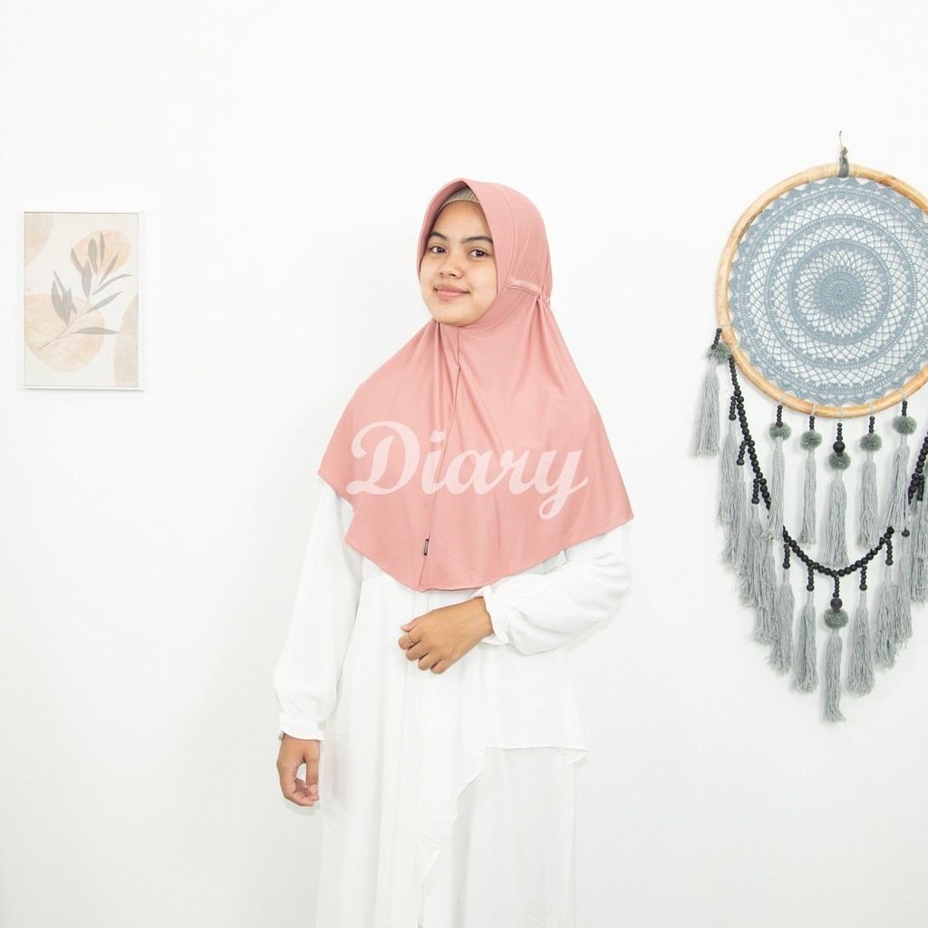 Hijab Serut Polos Jersey Premium / Jilbab Instan / Size M Fit to L