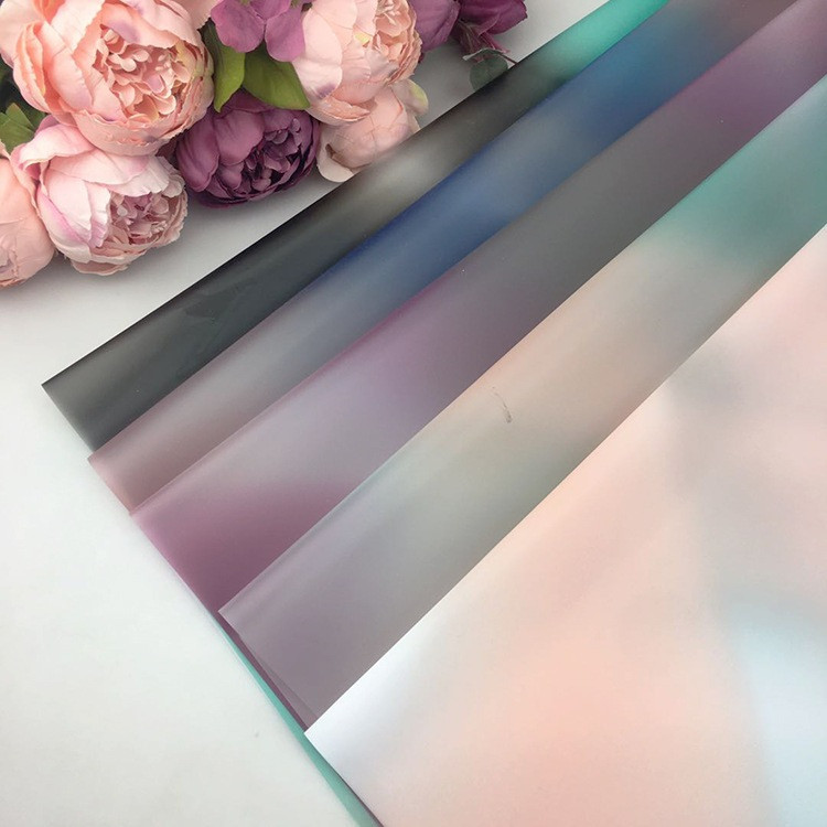 

Kertas Buket Gradient Double Line Flower Wrapping Paper Gradasi Color KB116
