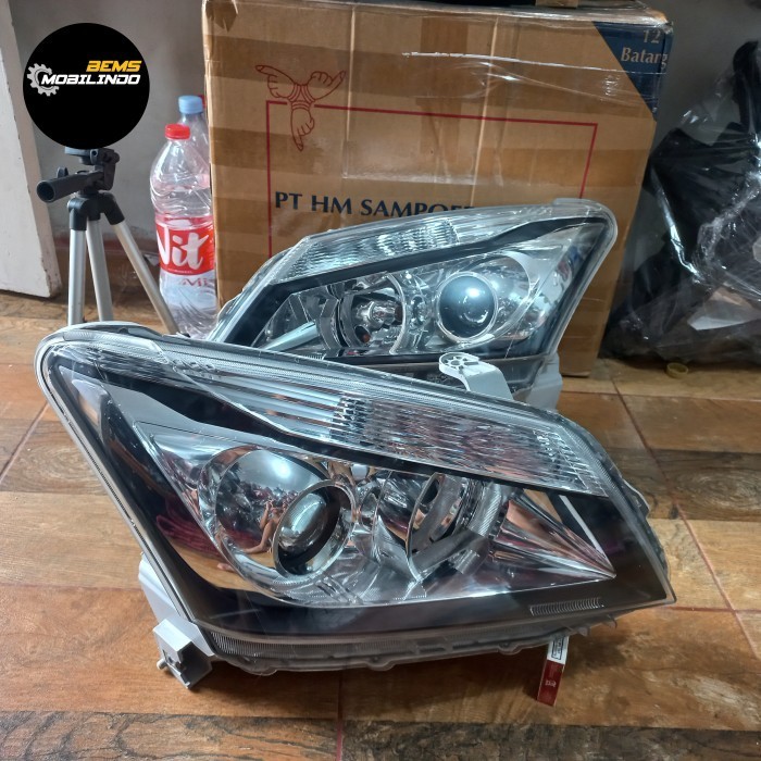 Headlamp Isuzu mux 2014 2016 sepasang