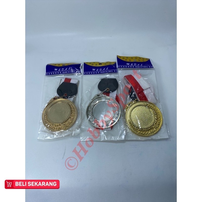 

Medali Plastik Berkualitas Mendali Murah Impor Juara + Tali (1 Set)