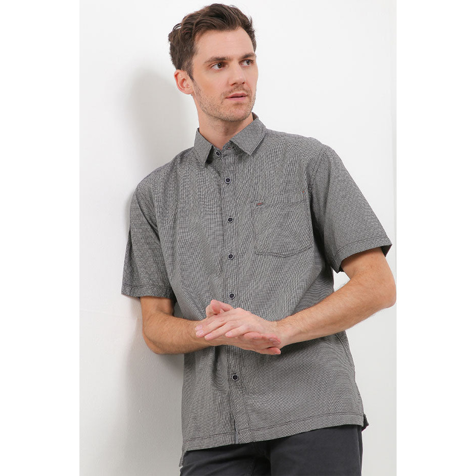 Cardinal Kemeja Lengan Pendek Pria E1531P04B