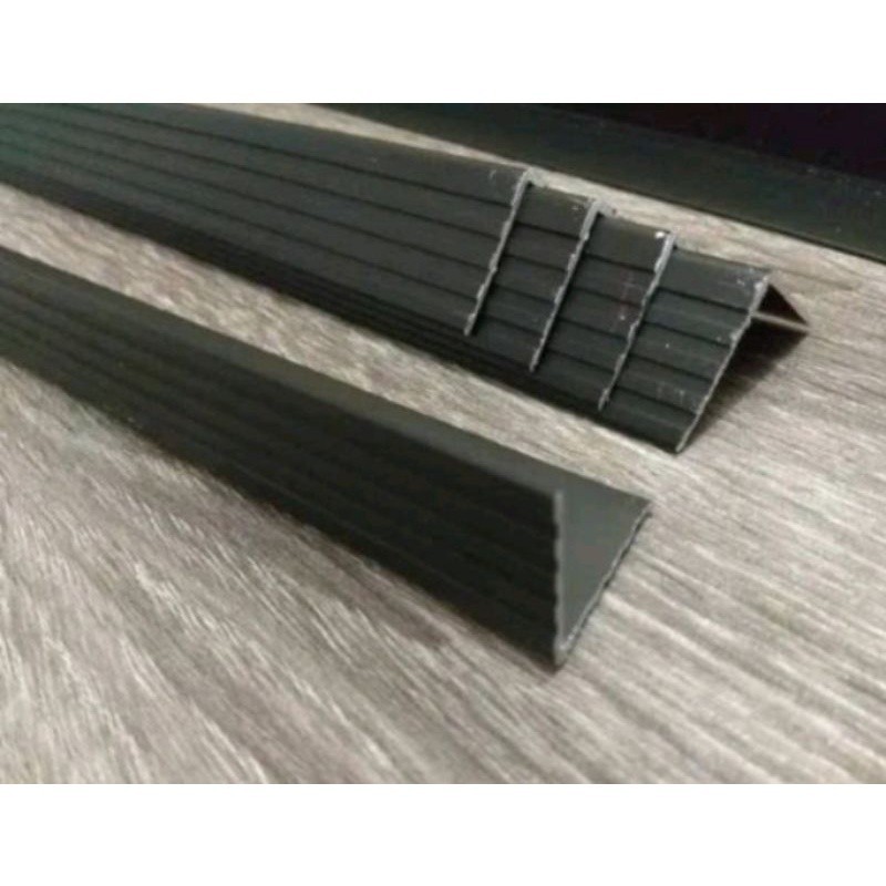 list ALUMUNIUM L 1meter HITAM Lis Hardcase list box tebal - BlackBox A2
