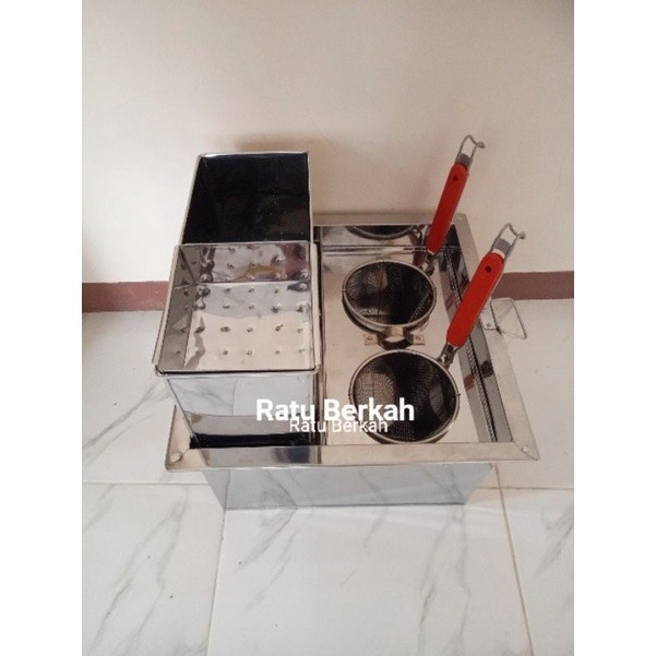 Panci mie kocok dandang mie kotak plus kukusan