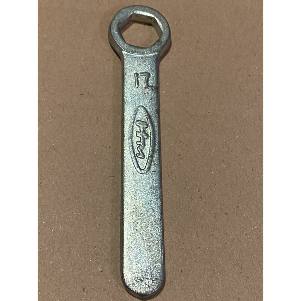 Kunci Tutup Klep Motor 17 Blok Mesin Roda Belakang Bebek Matic