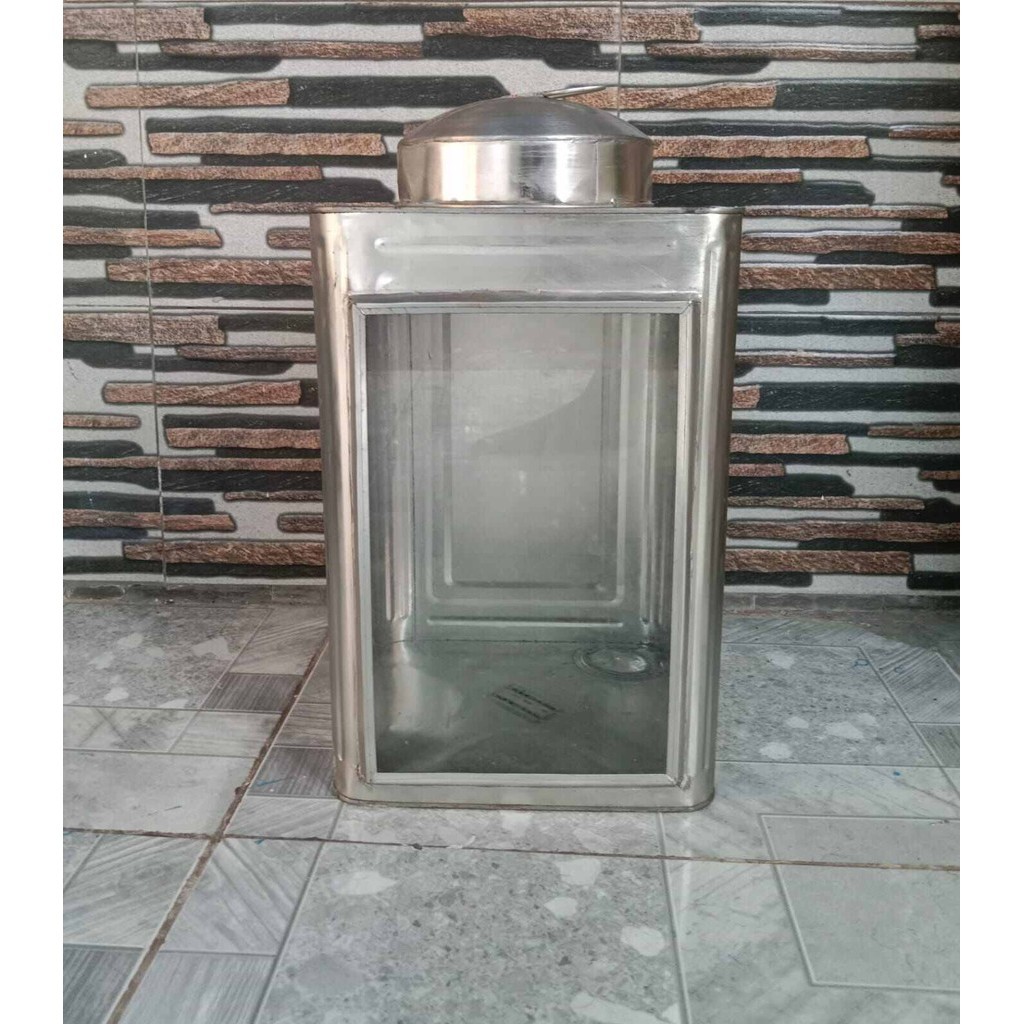 Kaleng kerupuk jadul