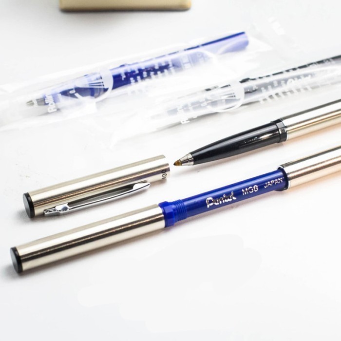 

Pentel MG8 Pen Rolling Writer TR400 Barrel Slim / Pulpen Ballpoint - Black