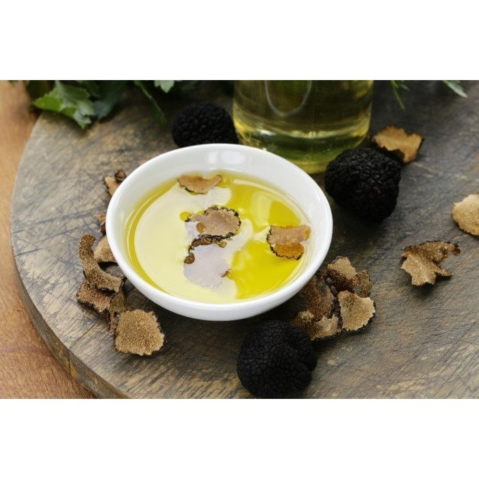 

Black White Truffle Oil Italian Minyak Truffle Putih 250ml Imported - Black truffle