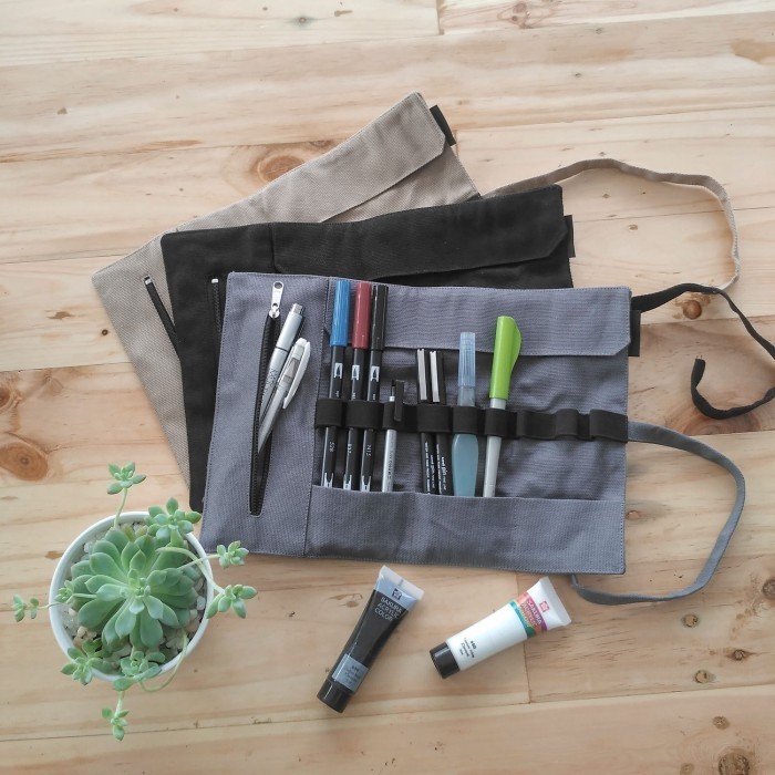 

✨LARIS✨ -HELLO SUNDAY Regular Series Roll Pencil Case - Natural