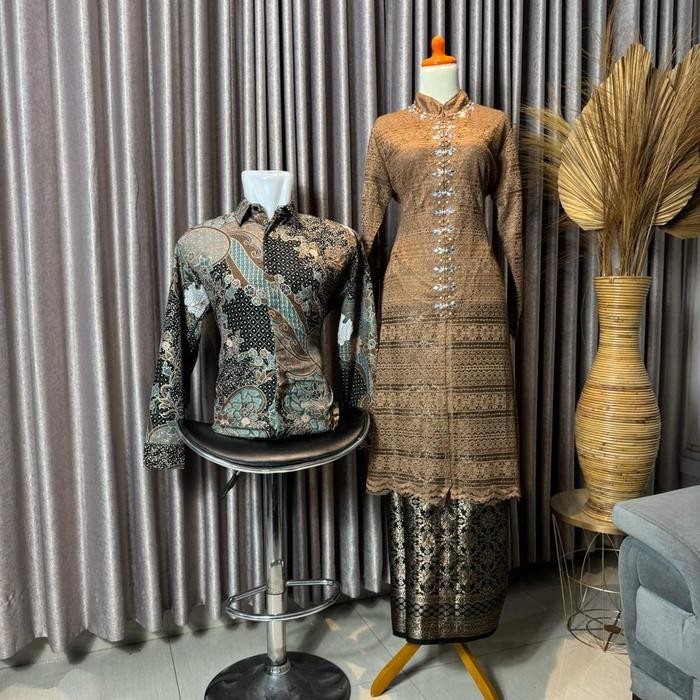 Aywears • set couple kebaya malika moca dan kemeja batik pria - Set couple A, Kebaya M, Kemeja M