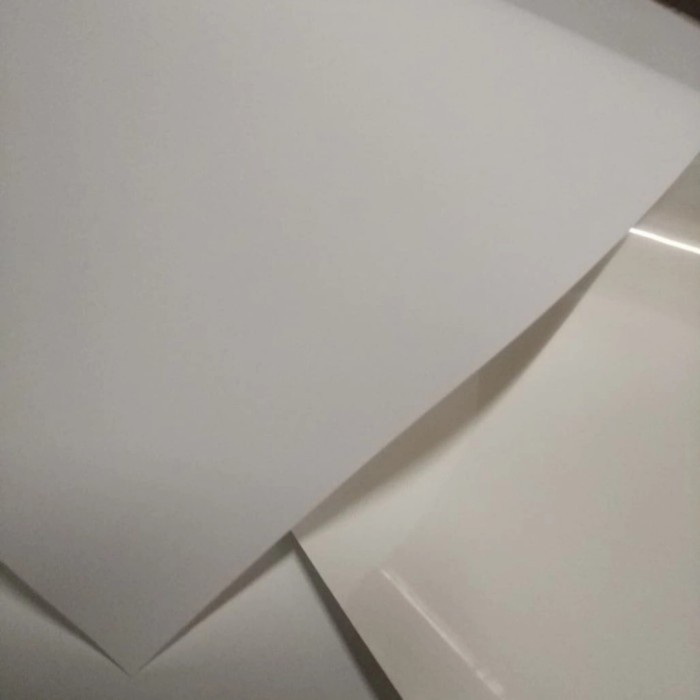 kertas sticker vinyl matte 150 gsm A4 waterproff/stiker vinil doff
