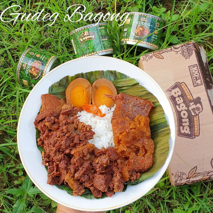 

Gudeg Telur Tahu Pedas Kemasan 300 gram Dan 210 gram