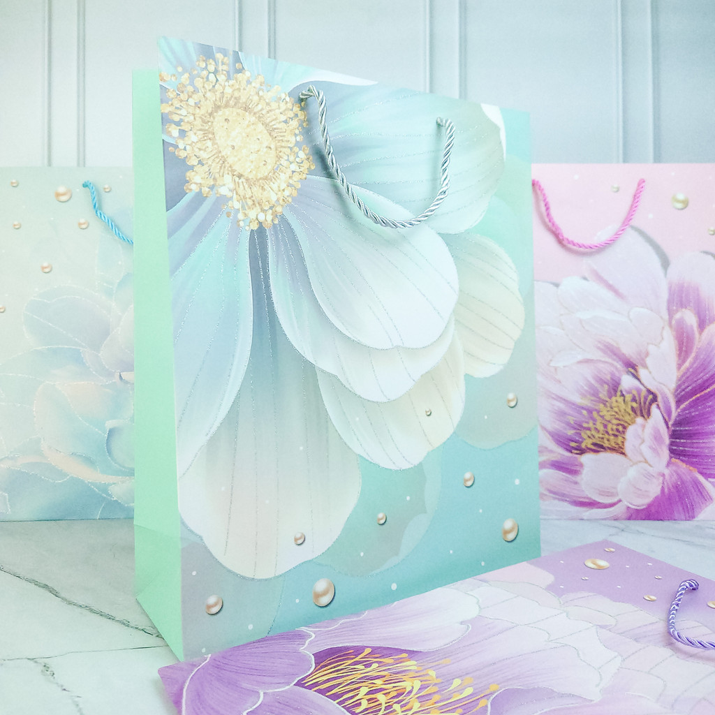 

Surprice Paperbag Bunga 26x32x10 / Paper Bag Corak / Goodie Bag / Tas Kado