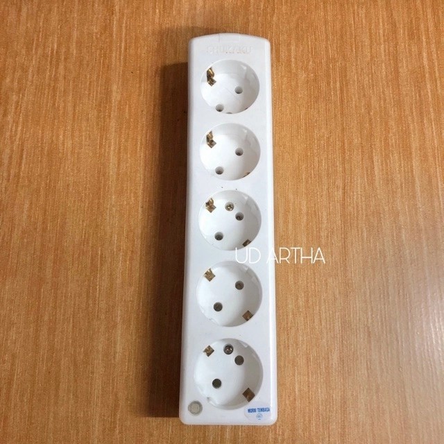 Stop Kontak Shukaku SKU 815 / SKU815 / Stop Kontak Lubang 5