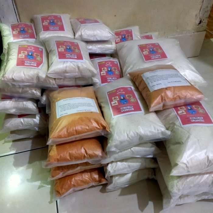 

paket tepung biang fried chiken/KFC kemasan 1kg free bumbu marinasi.
