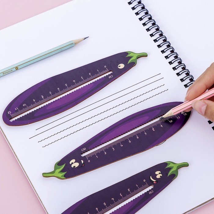 

Penggaris Kayu Motif Buah Terong Lucu (12cm)