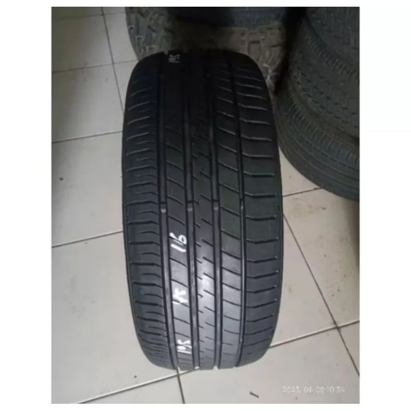 Ban Mobil Copotan Tubles Ring 16 Uk 195/45 R16 Merek Bridgestone