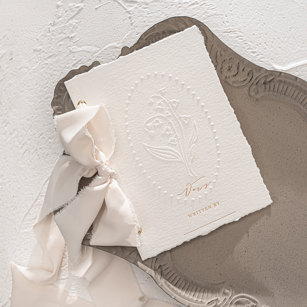 

1pc Wedding Vow Books Card Set Concave and Convex Design Decoration Invite Gift Book Bell Orchid "vows" Cards with Ribbons