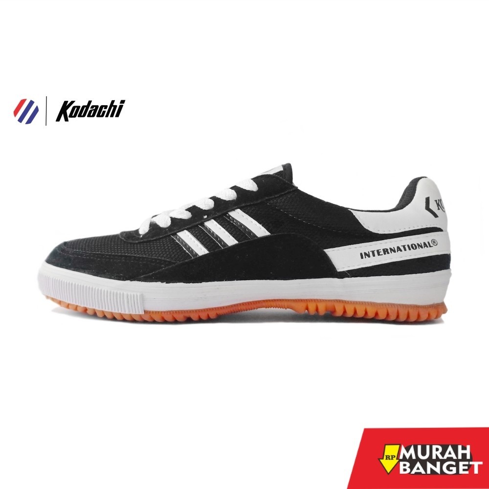 Sepatu olahraga- Sepatu Kodachi 8116 Black White / Hitam putih