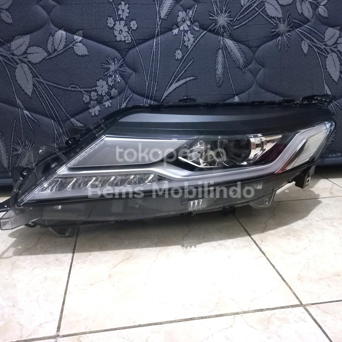 Headlamp Lampu Depan Pajero Dakar 2022 Kiri original